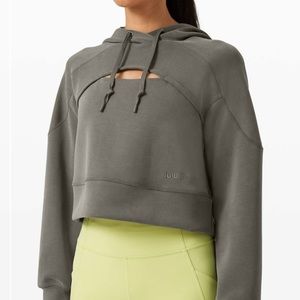 Get centered crop hoodie, lululemon, size 10